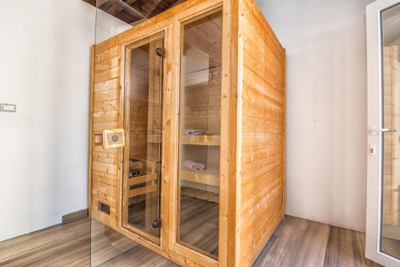 Holiday Home Tower With Private Pool, Sauna And Quads Smilcic ภายนอก รูปภาพ